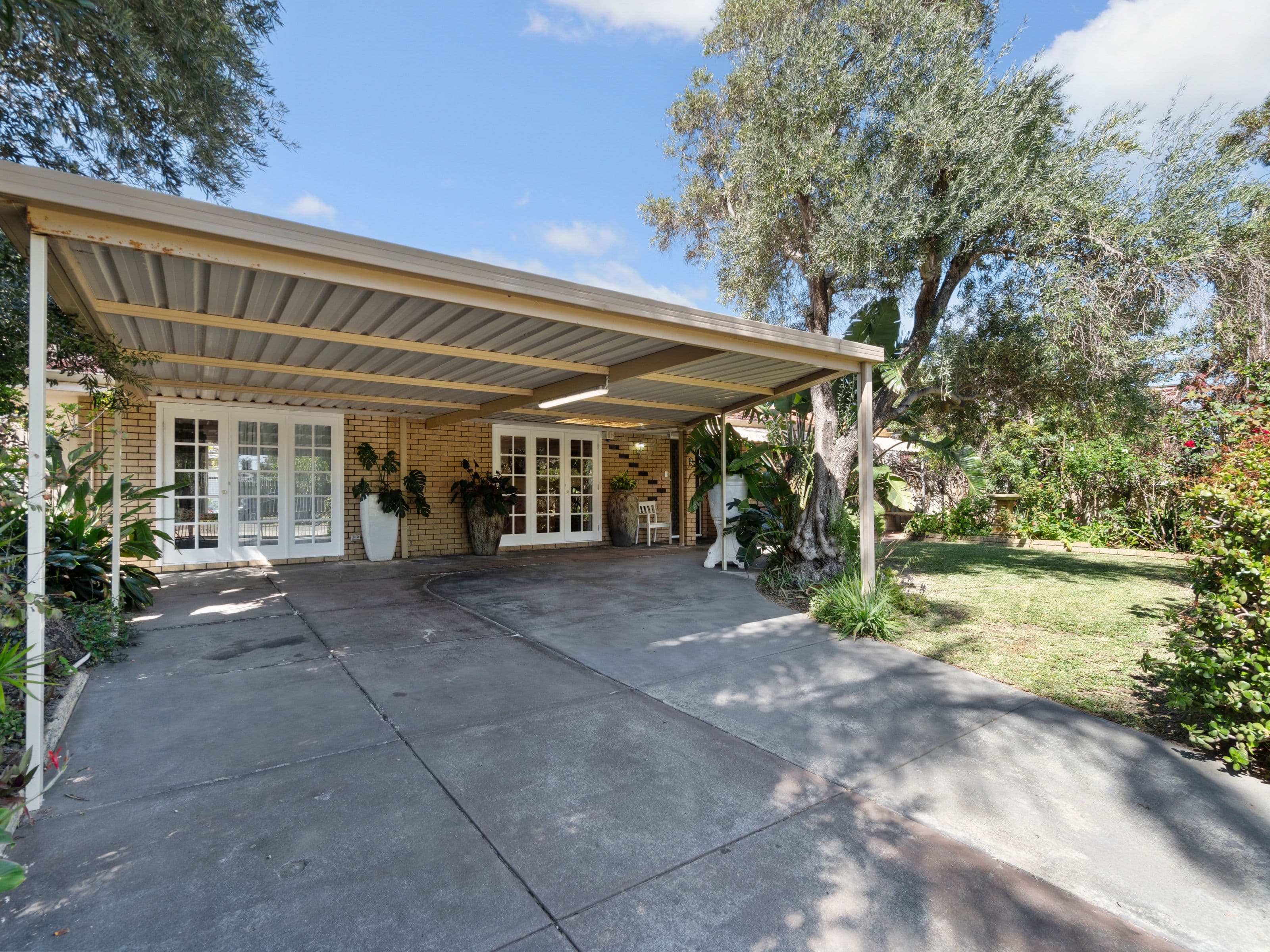 9 Mitchell Crescent, Middle Swan WA 6056, Middle Swan - Thumbnail 3