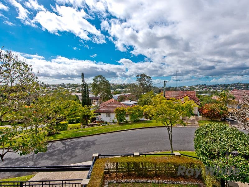 77 Huxley Avenue, Alderley QLD 4051, Alderley - Thumbnail 2