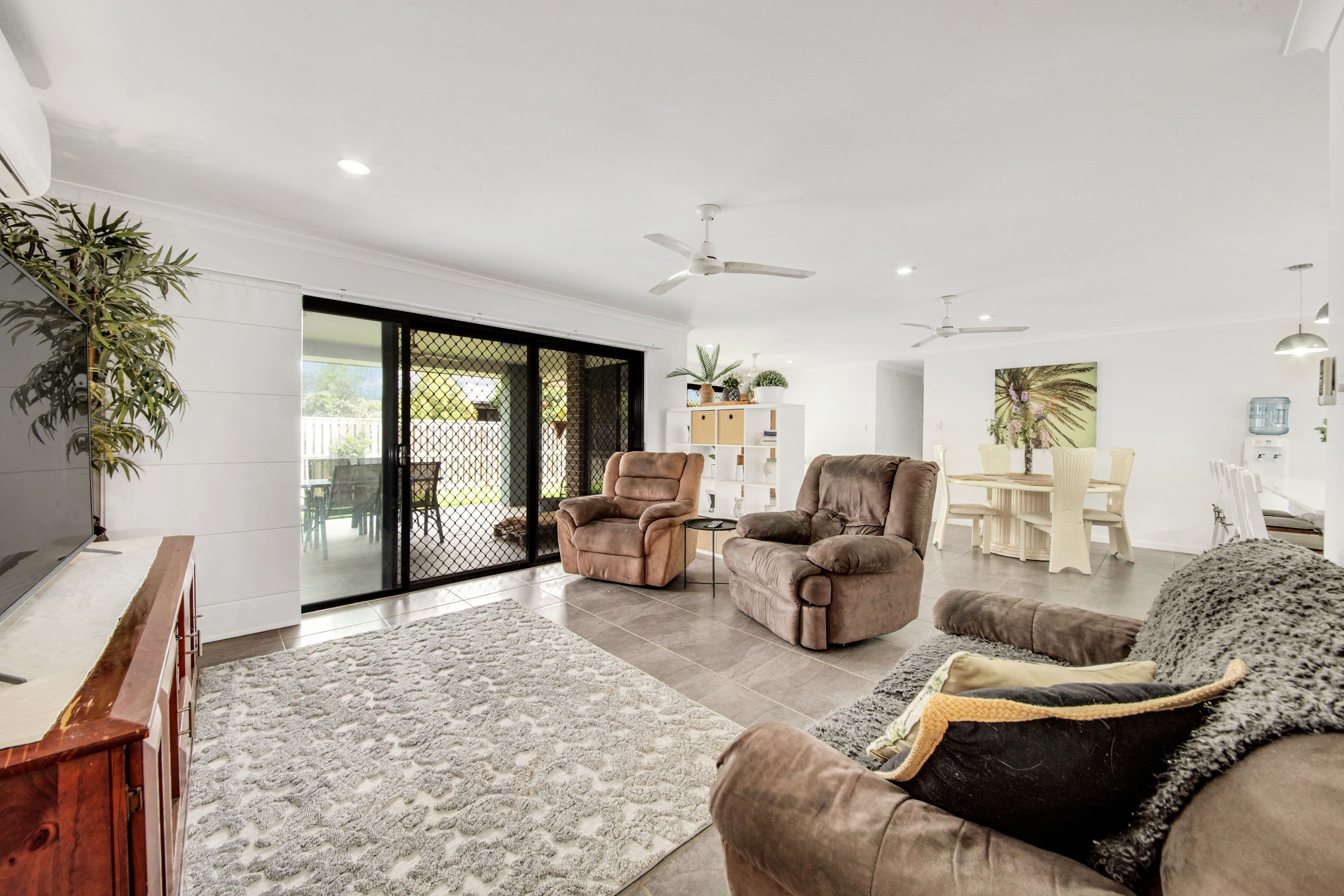 18 Tulipwood Circuit, Boyne Island QLD 4680, Boyne Island - Thumbnail 3