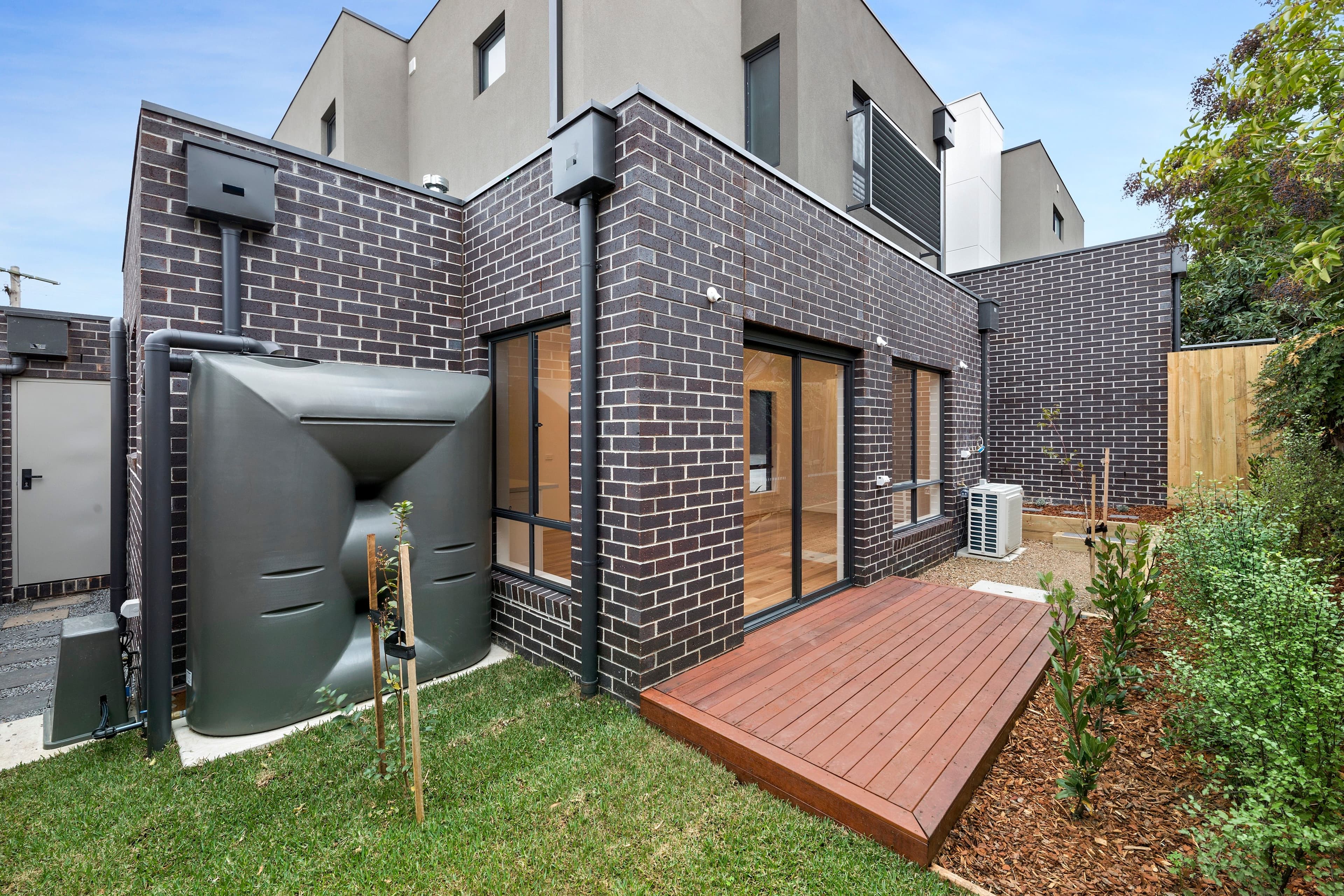 7 Thiele Street, Doncaster VIC 3108, Doncaster - Thumbnail 4