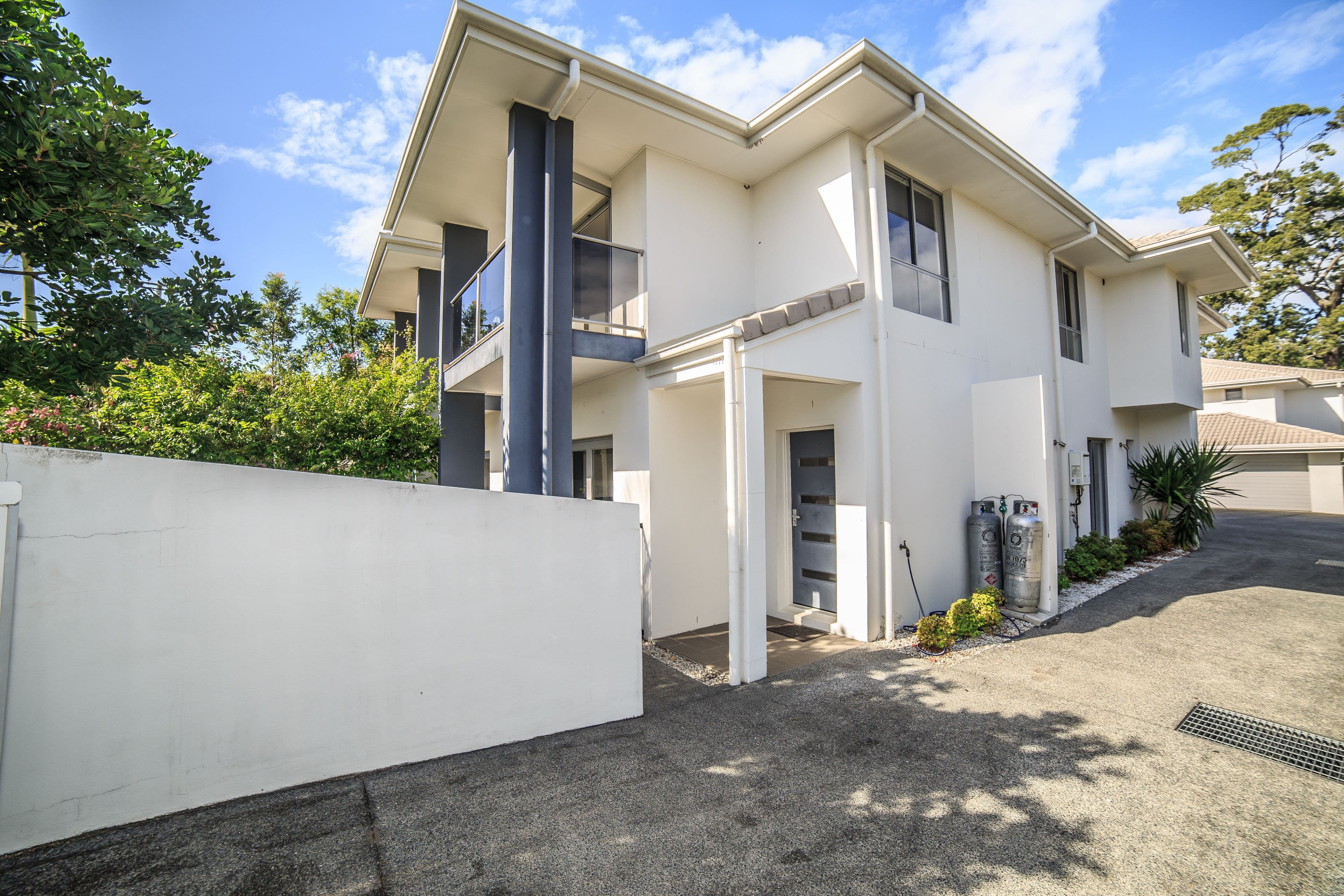 60 Broad Street, Labrador QLD 4215, Labrador - Image 1