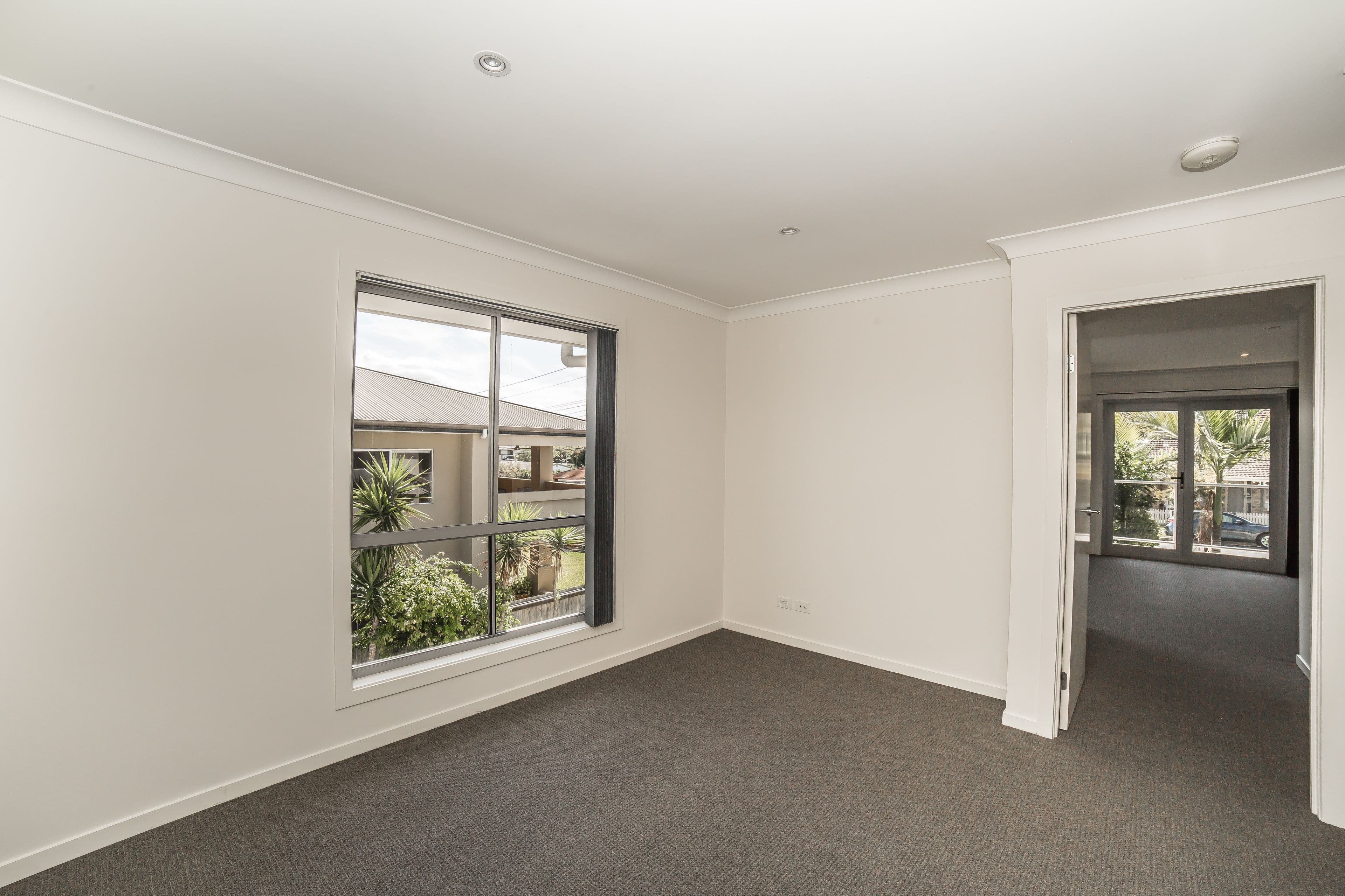 60 Broad Street, Labrador QLD 4215, Labrador - Thumbnail 6