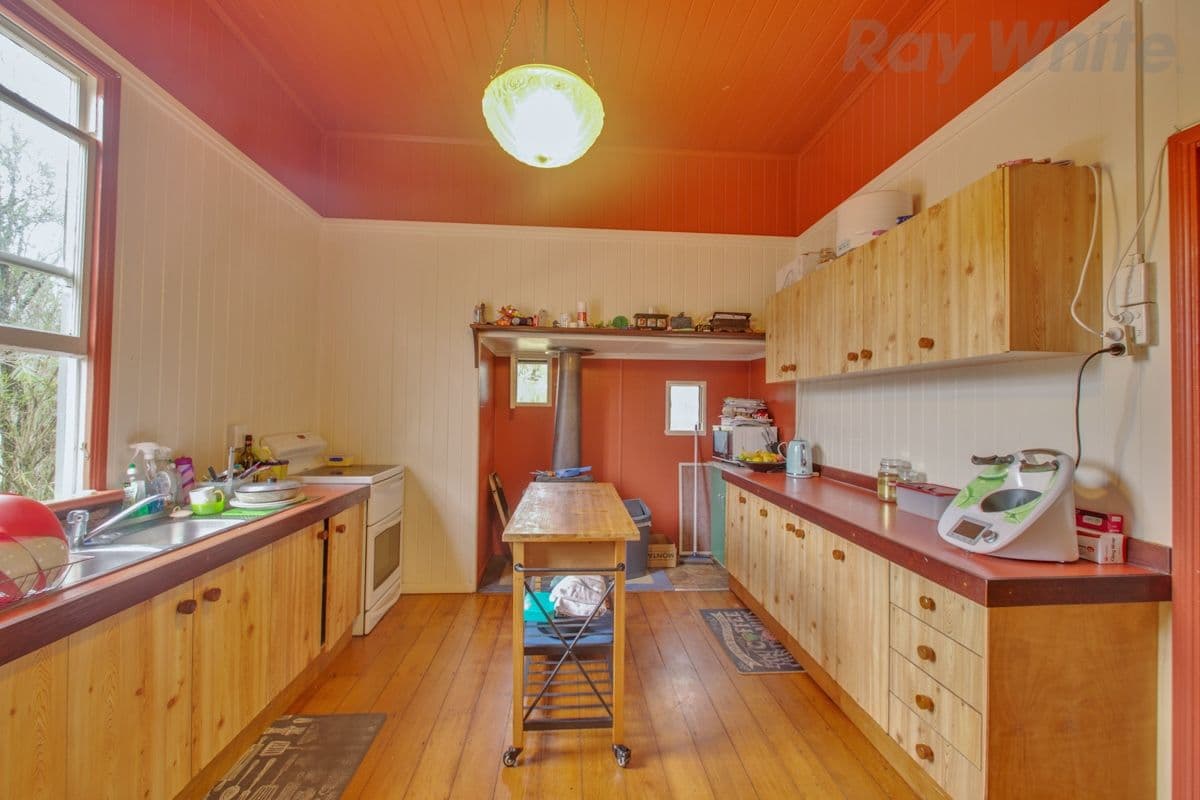 24 Charlotte Street, Blackstone QLD 4304, Blackstone - Thumbnail 5