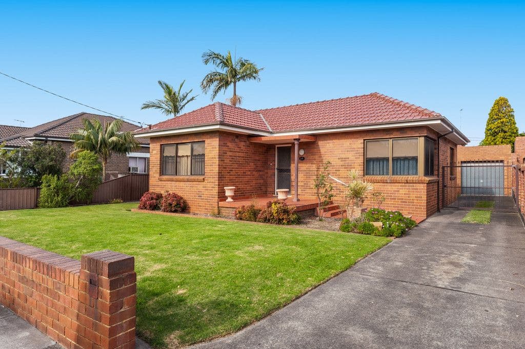 24 Robinson Street, Eastlakes NSW 2018, Eastlakes - Image 1