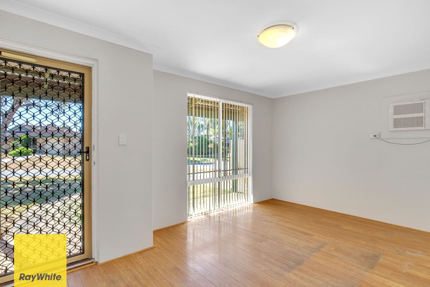 12 Luton Close, Ballajura WA 6066, Ballajura - Thumbnail 3