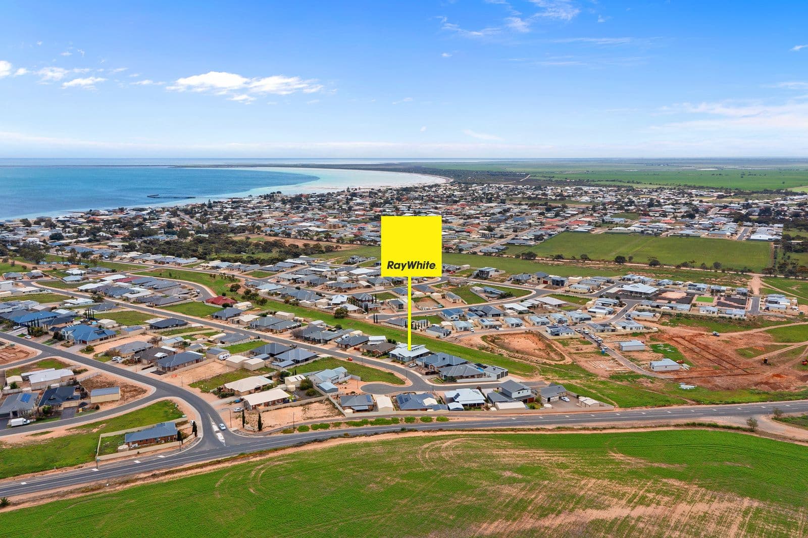 6 Gill Street, Moonta Bay SA 5558, Moonta Bay - Thumbnail 2