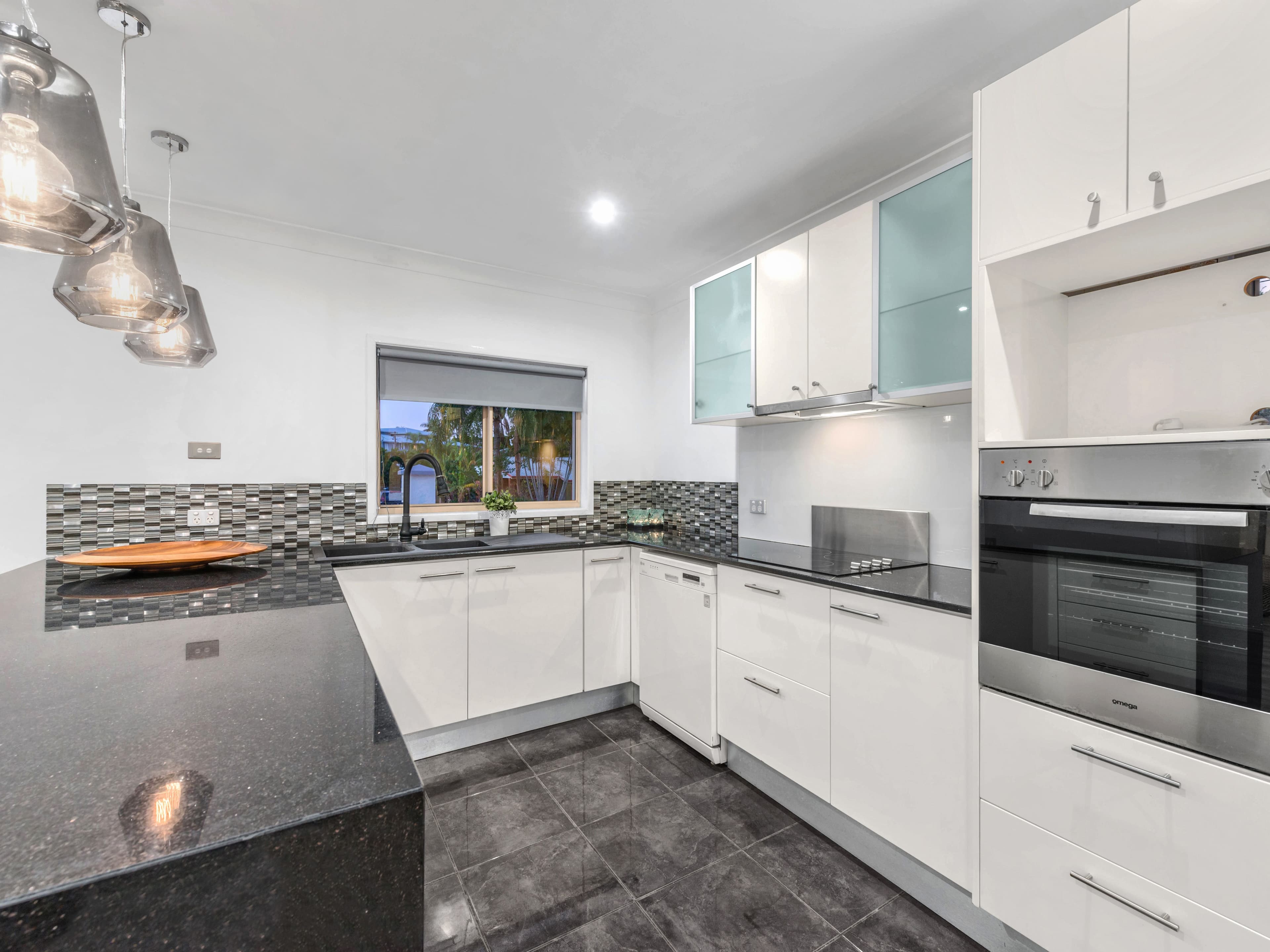 14 Jersey Street, Morningside QLD 4170, Morningside - Thumbnail 3