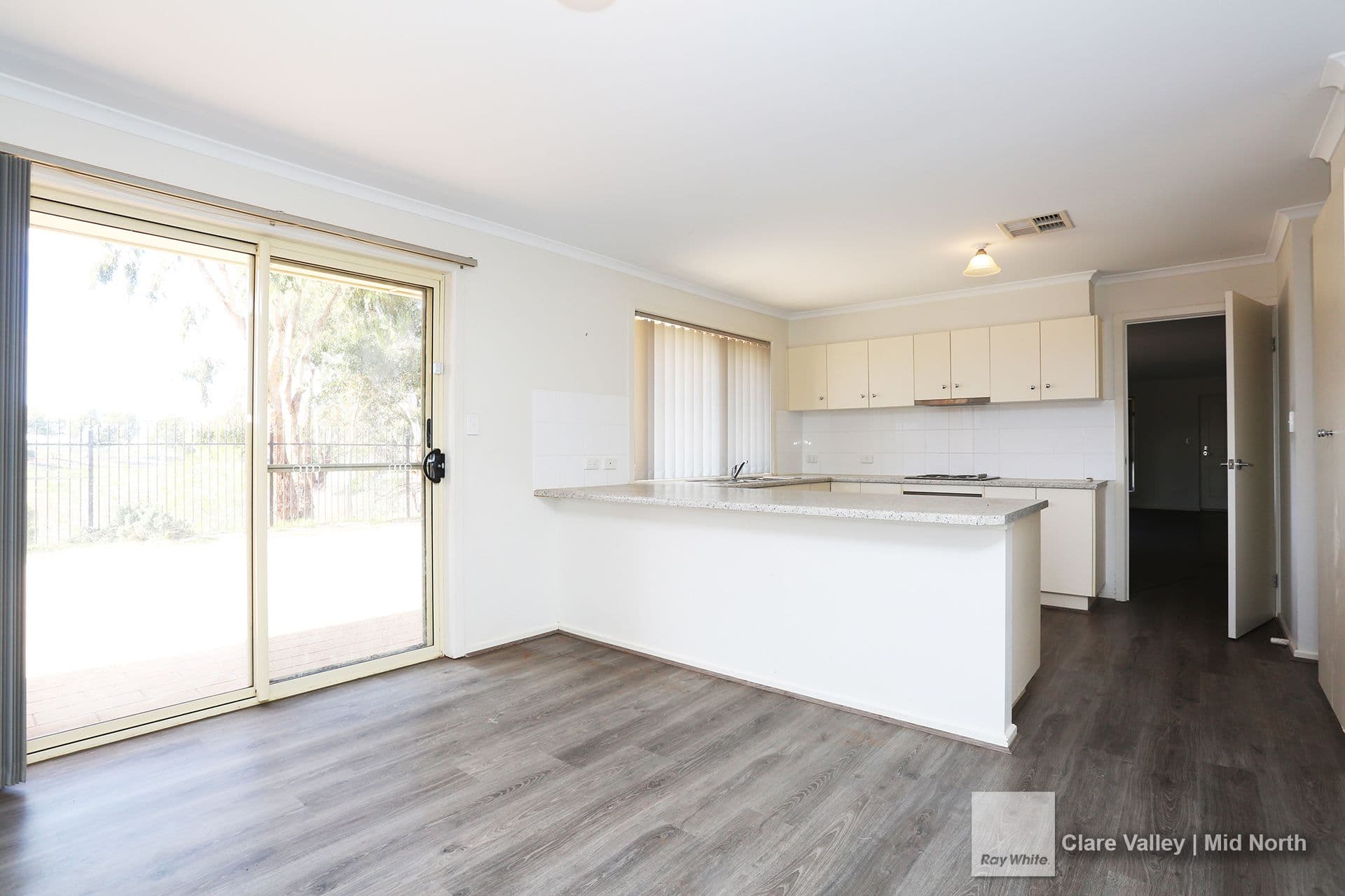 16 Boronia Circuit, Balaklava SA 5461, Balaklava - Thumbnail 3