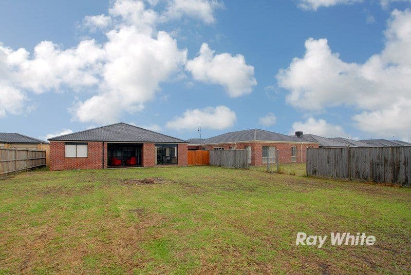 132 Rosebank Drive, CRANBOURNE NORTH VIC 3977, Cranbourne North - Thumbnail 7