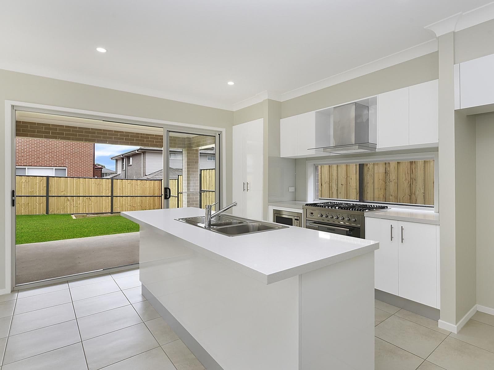 45 Kingfield Road, NORTH KELLYVILLE NSW 2155, North Kellyville - Thumbnail 3