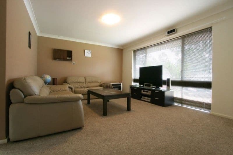 12 Marlock Court, FORRESTFIELD WA 6058, Forrestfield - Thumbnail 7