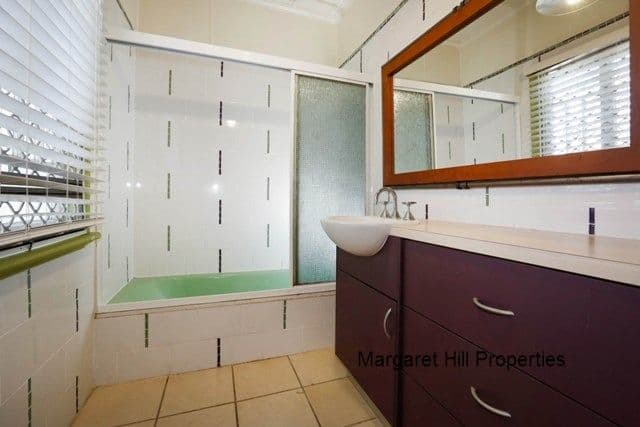 121 Bayswater Road, CURRAJONG QLD 4812, Currajong - Thumbnail 4