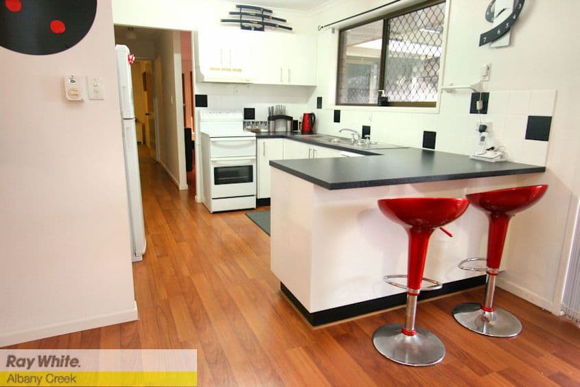 73 Gilford Crescent, ALBANY CREEK QLD 4035, Albany Creek - Thumbnail 3