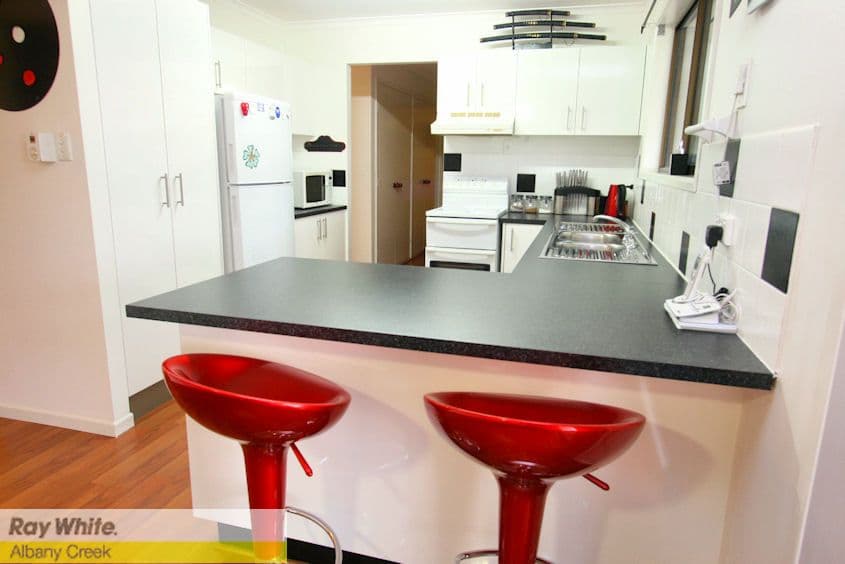 73 Gilford Crescent, ALBANY CREEK QLD 4035, Albany Creek - Thumbnail 4