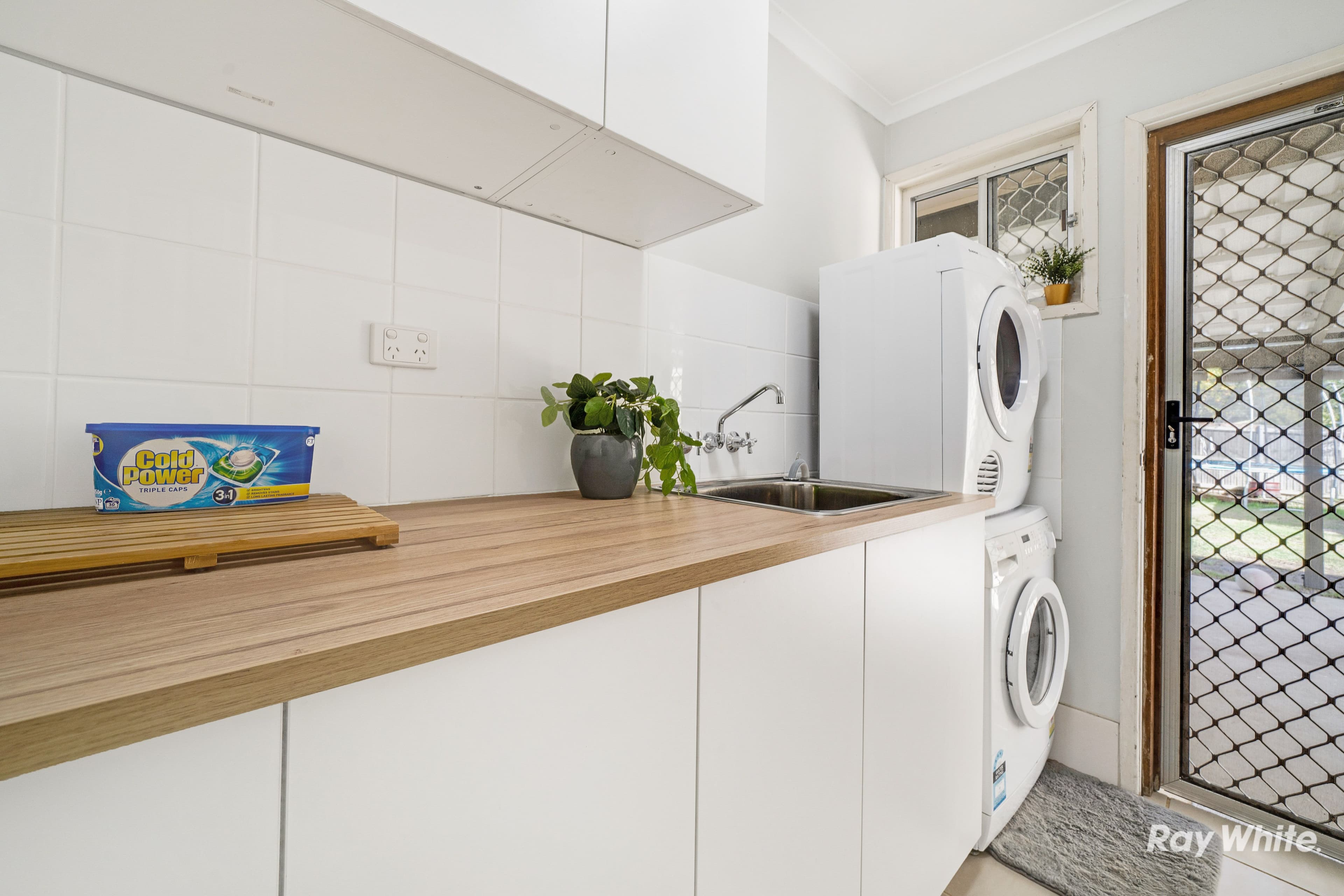8 Dampier Avenue, Eagleby QLD 4207, Eagleby - Thumbnail 8