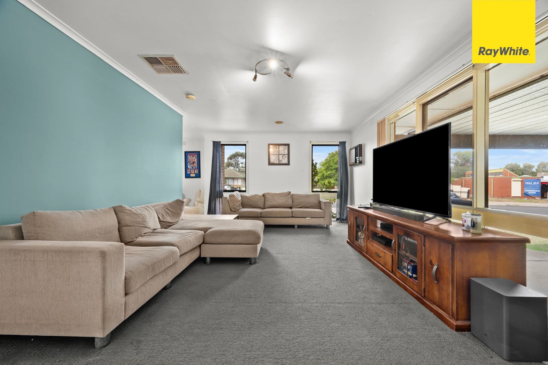 1 Gloucester Way, Melton West VIC 3337, Melton West - Thumbnail 2