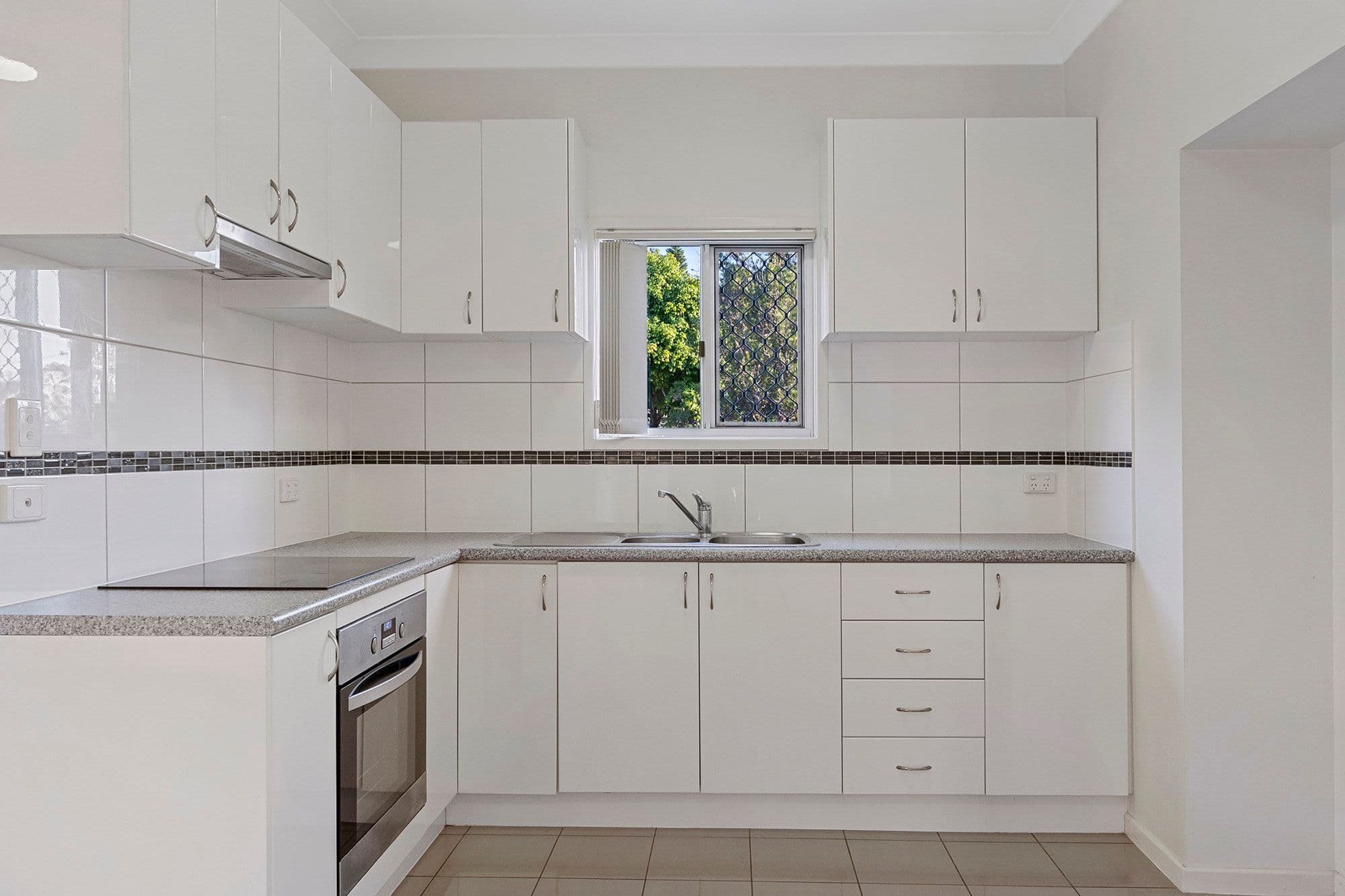 4 Cutler Avenue, Moorooka QLD 4105, Moorooka - Thumbnail 3