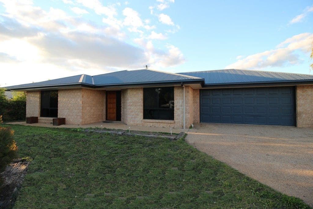11 Chandon Court, Emerald QLD 4720, Emerald - Image 1