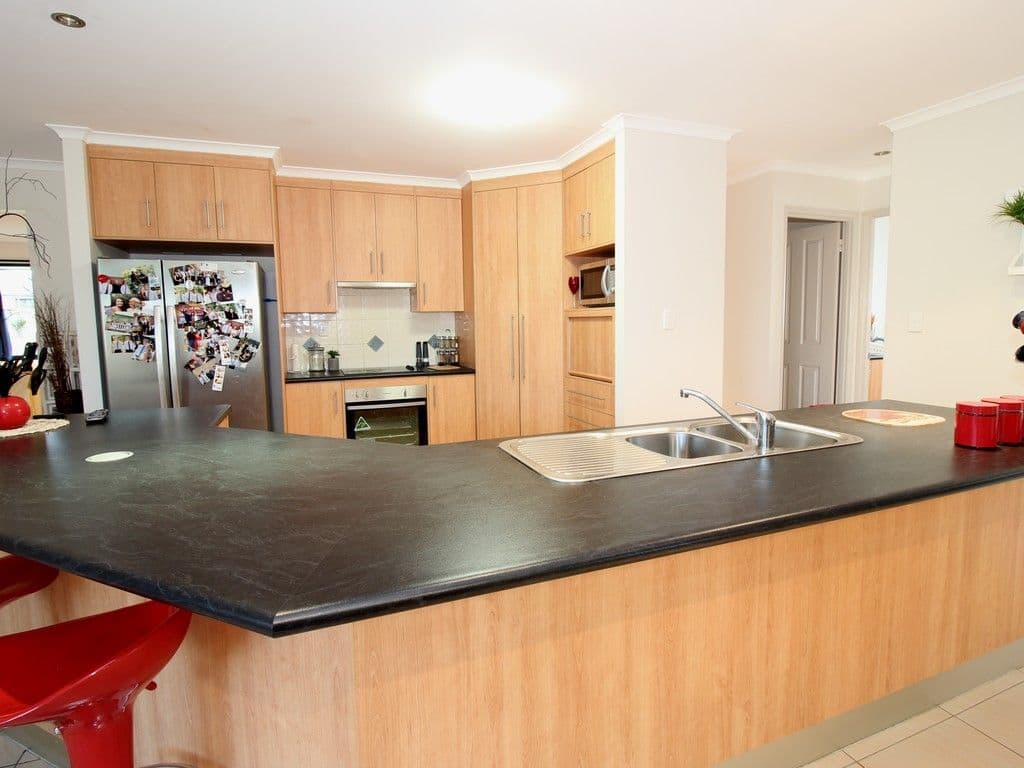 11 Chandon Court, Emerald QLD 4720, Emerald - Thumbnail 4