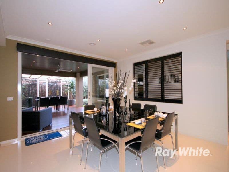 8 Mayfield Drive, KEYSBOROUGH VIC 3173, Keysborough - Thumbnail 3