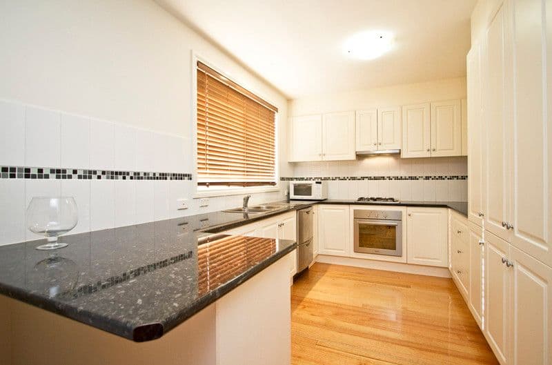 8 Railway Road, BRIAR HILL VIC 3088, Briar Hill - Thumbnail 3