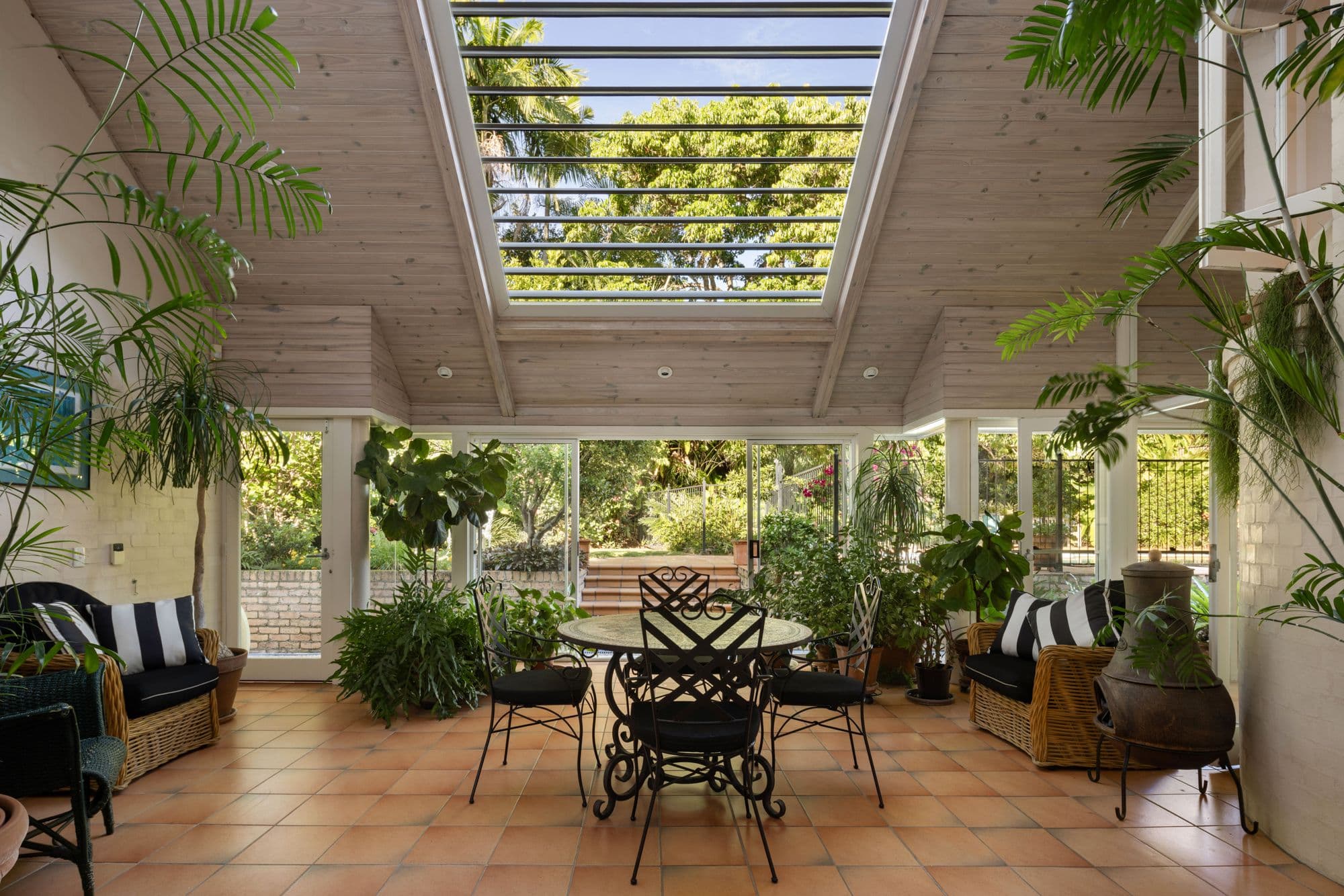 383 INDOOROOPILLY Road, Indooroopilly QLD 4068, Indooroopilly - Thumbnail 4