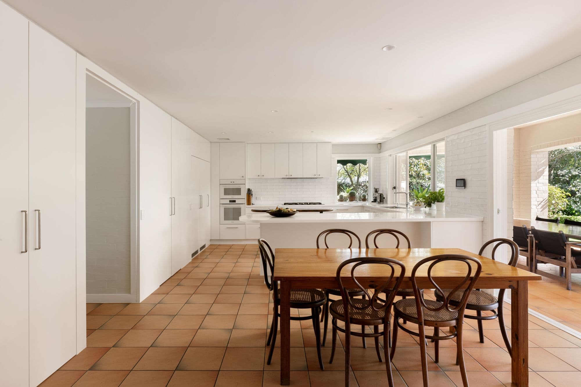 383 INDOOROOPILLY Road, Indooroopilly QLD 4068, Indooroopilly - Thumbnail 8