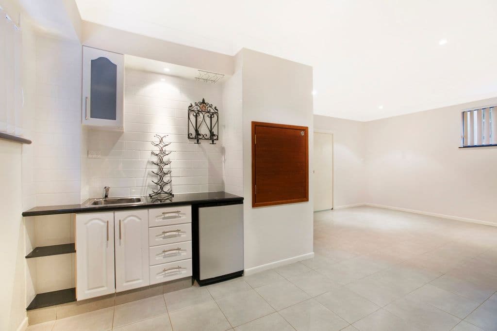 7 Corn Street, Holland Park West QLD 4121, Holland Park West - Thumbnail 5