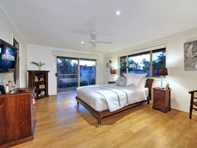 17 Bowline Road, Mermaid Waters QLD 4218, Mermaid Waters - Thumbnail 5