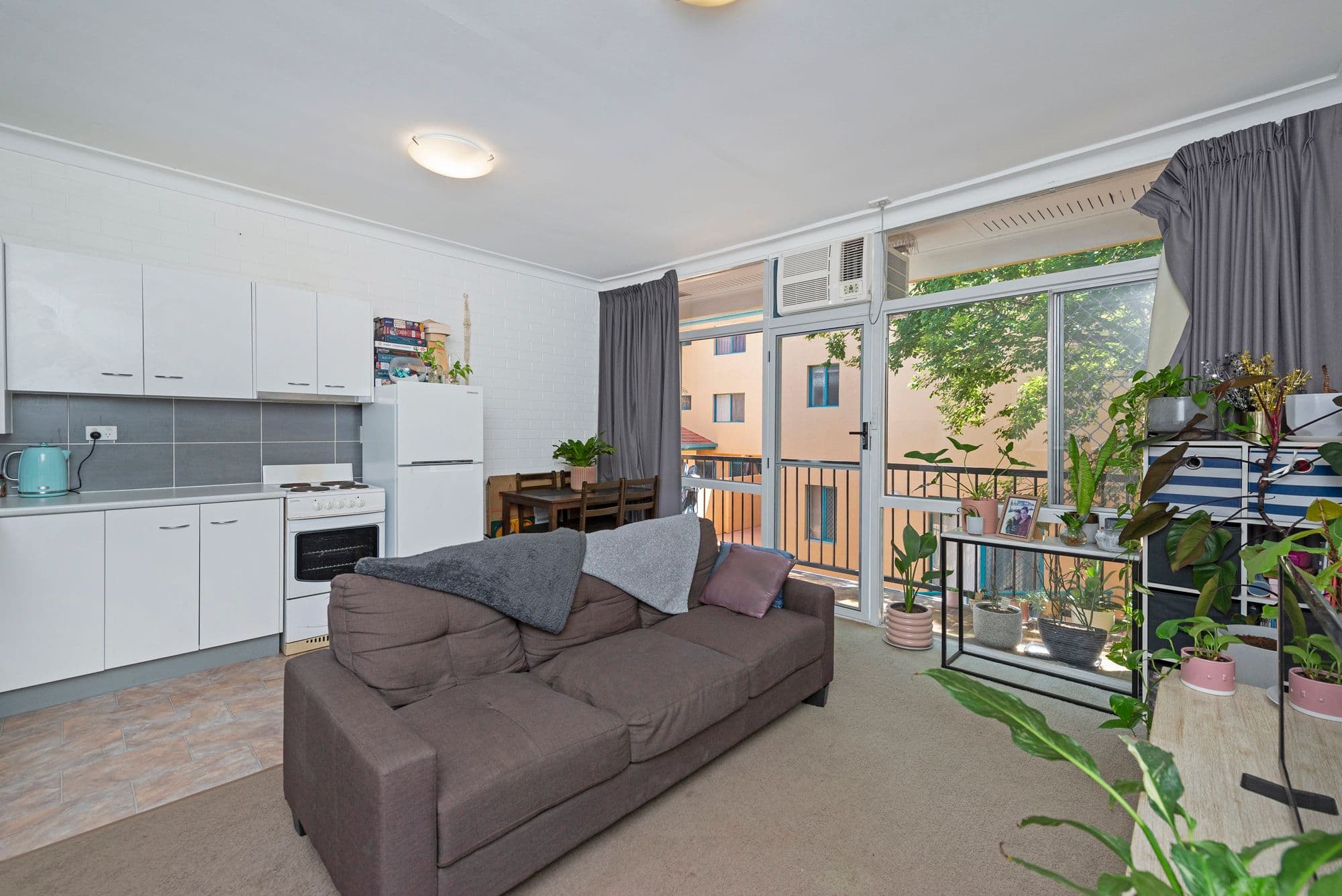 17 Stanhill Drive, Surfers Paradise QLD 4217, Surfers Paradise - Thumbnail 4