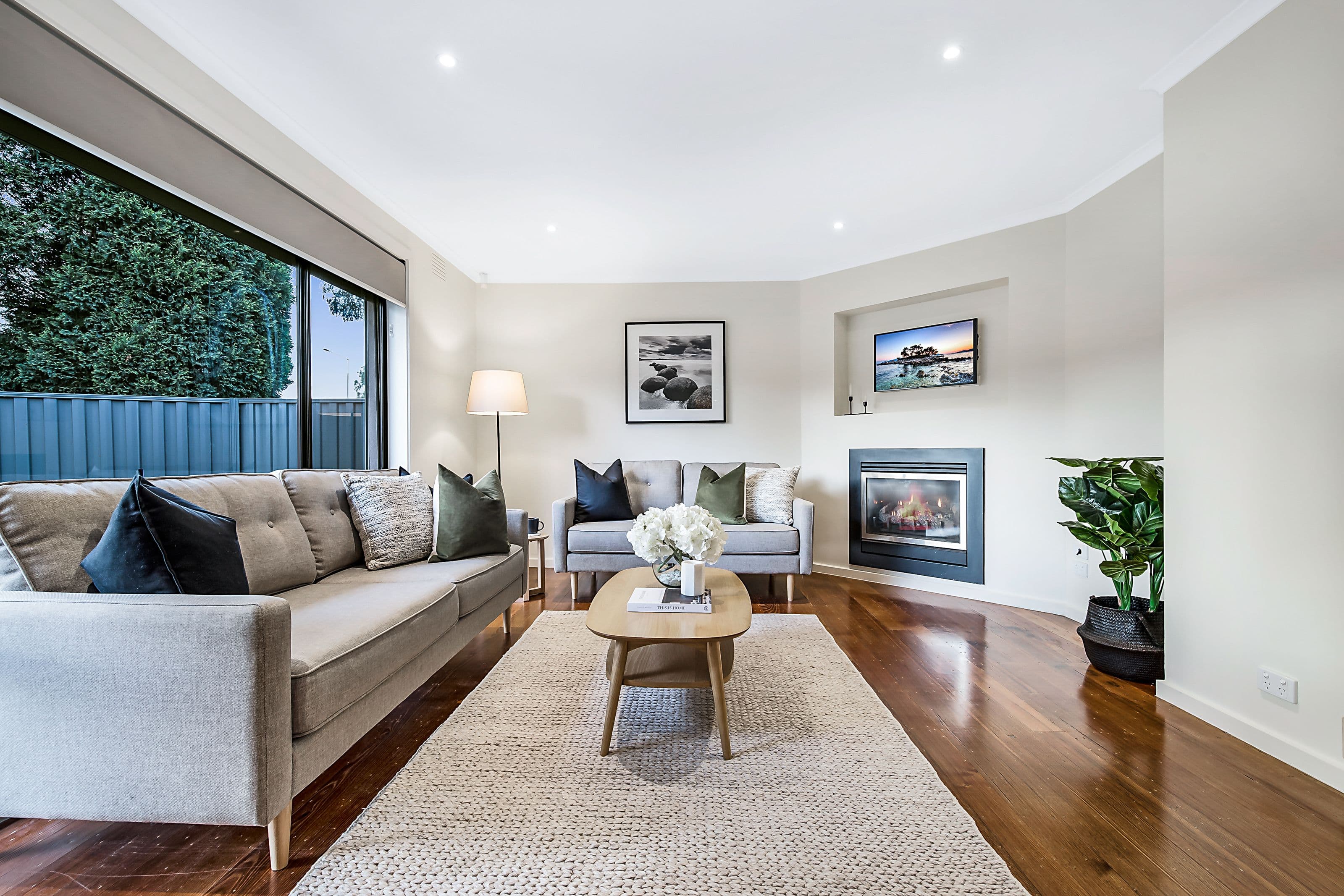 2 Elmstead Drive, Wheelers Hill VIC 3150, Wheelers Hill - Thumbnail 2