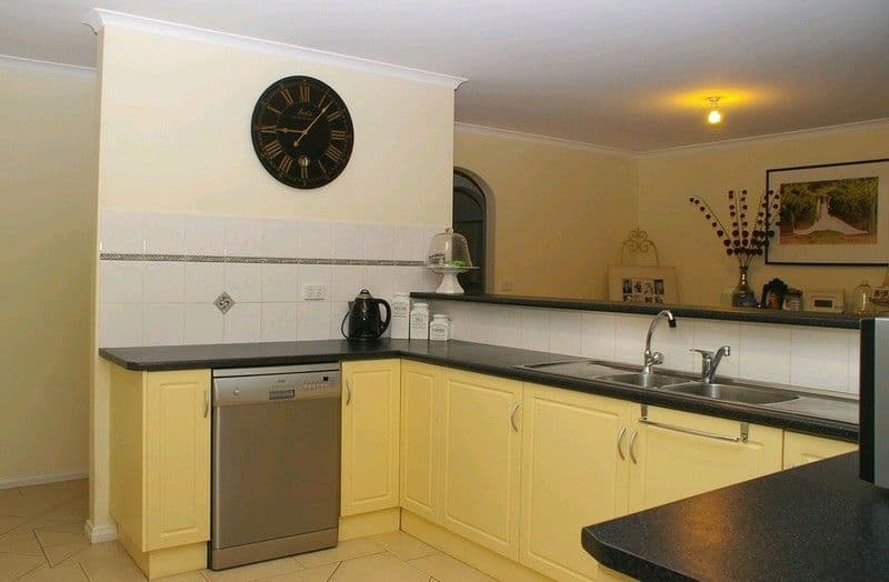 22 Railway Terrace, RENMARK SA 5341, Renmark - Thumbnail 5