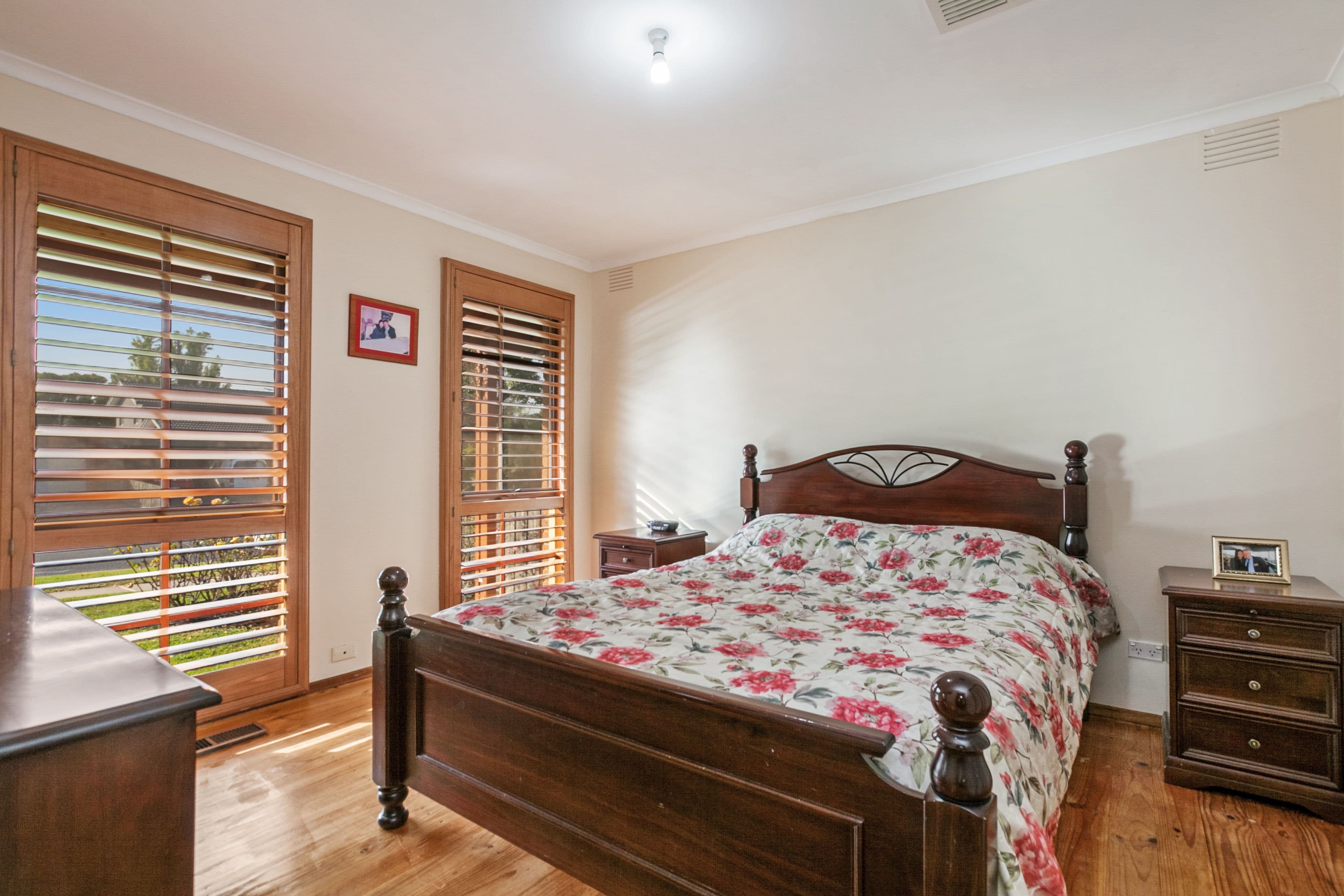 15 Mockridge Drive, Mill Park VIC 3082, Mill Park - Thumbnail 6