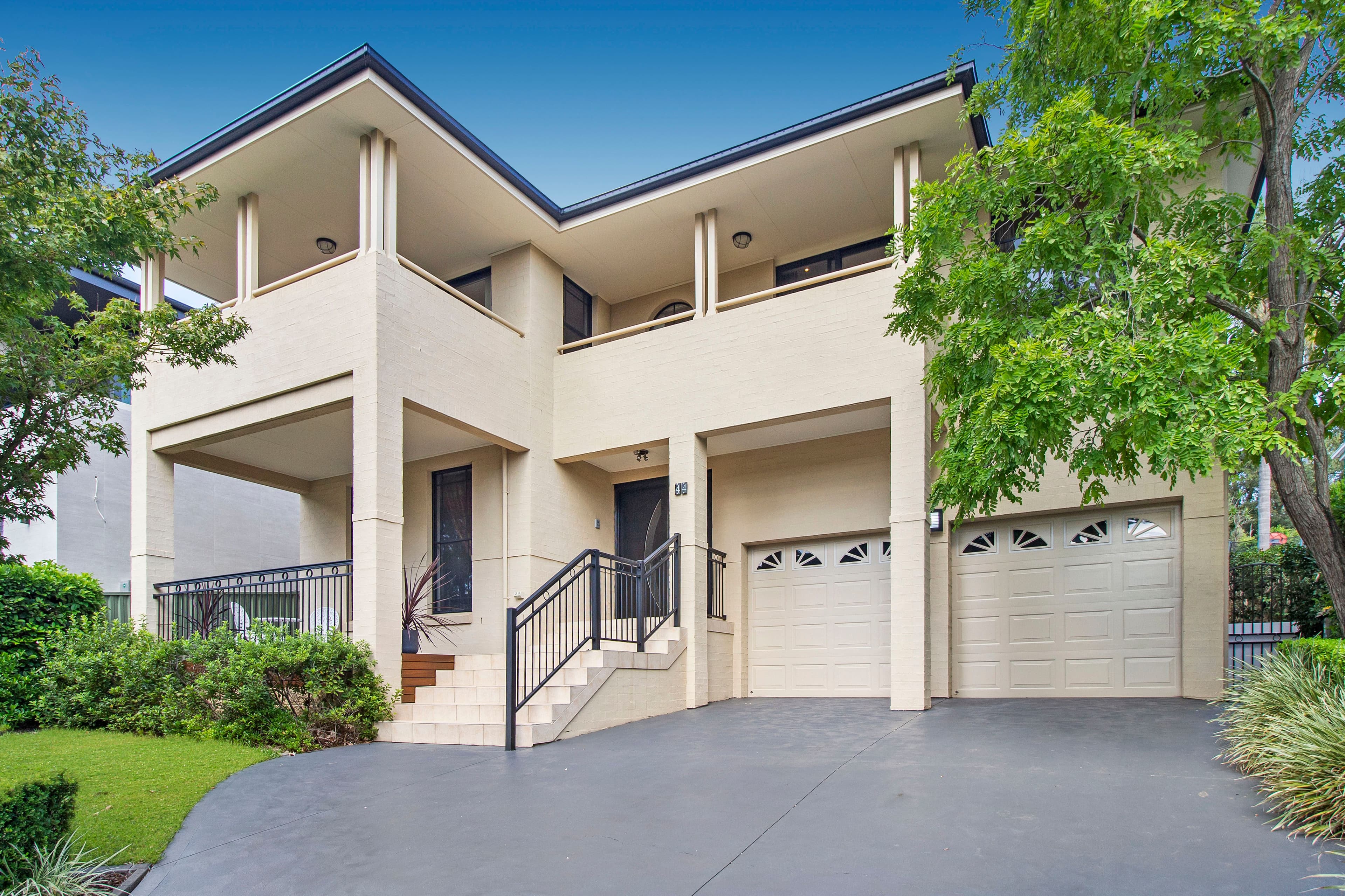 44 Douglas Street, Putney - Image 1