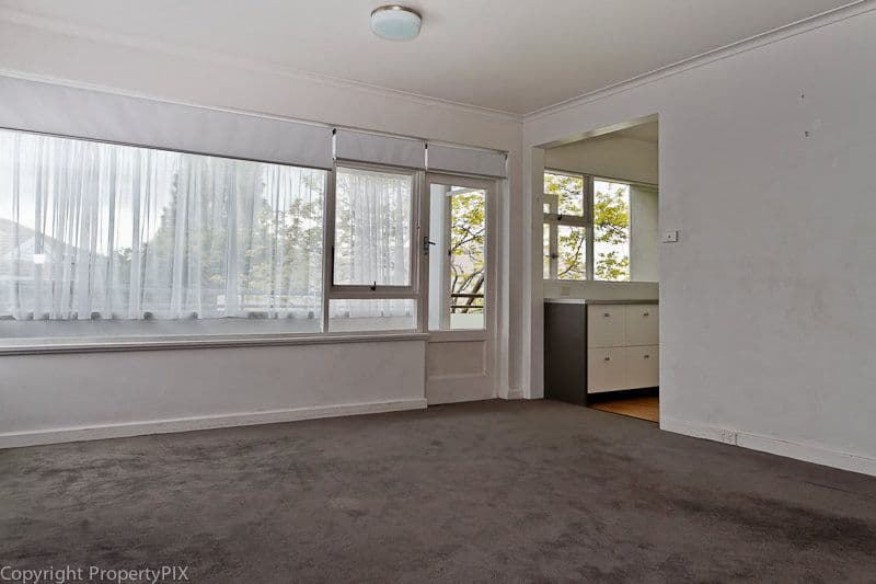 7 Montgomery Court, SANDY BAY TAS 7005, Sandy Bay - Thumbnail 3