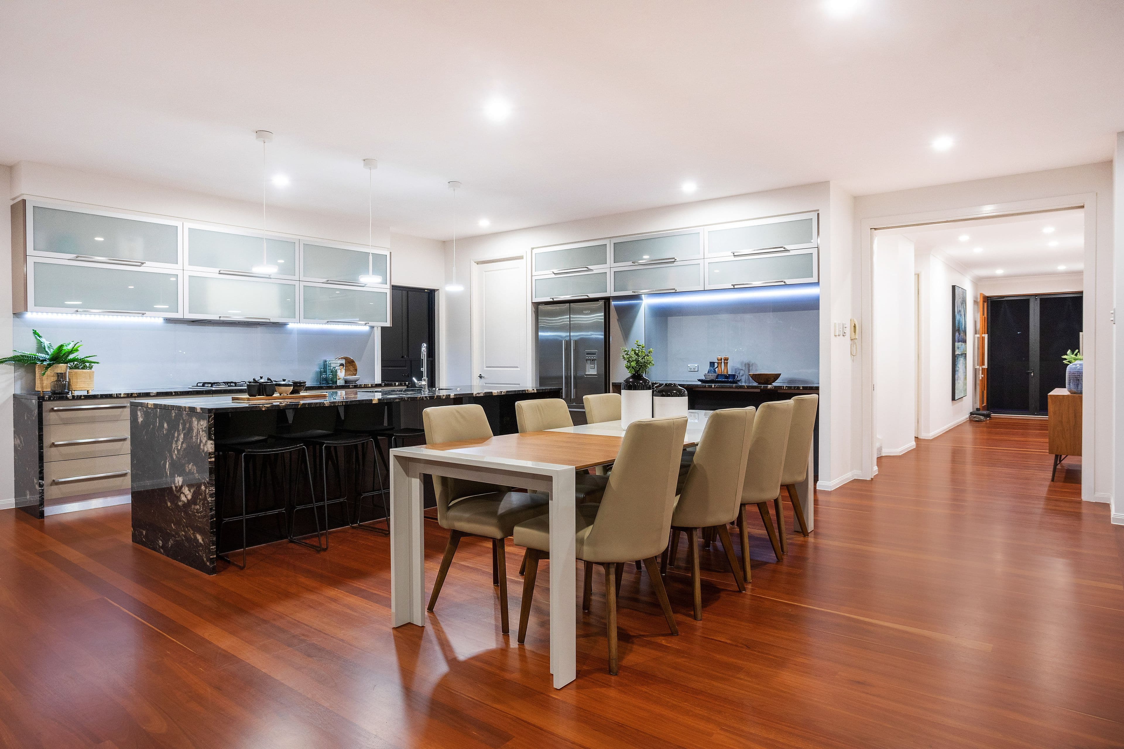 50 Moana Park Avenue, Broadbeach Waters QLD 4218, Broadbeach Waters - Thumbnail 7