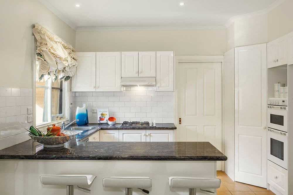 25 Cavalier Street, DONCASTER EAST VIC 3109, Doncaster East - Thumbnail 3