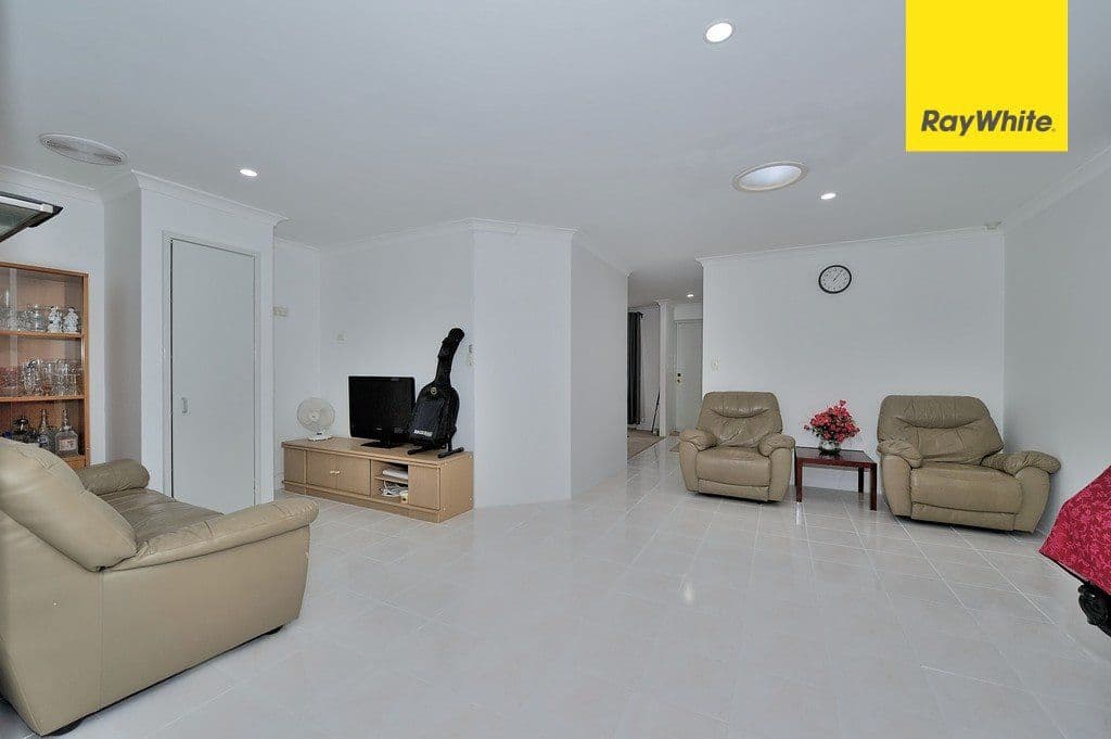 52 Darwin Crescent, Beechboro WA 6063, Beechboro - Thumbnail 6