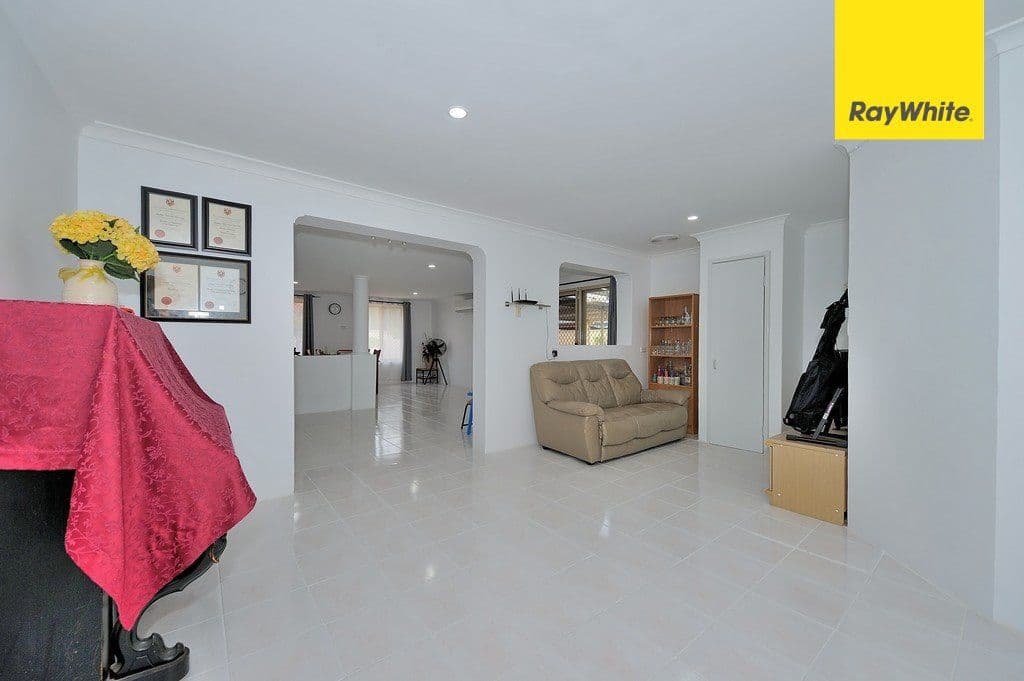 52 Darwin Crescent, Beechboro WA 6063, Beechboro - Thumbnail 7