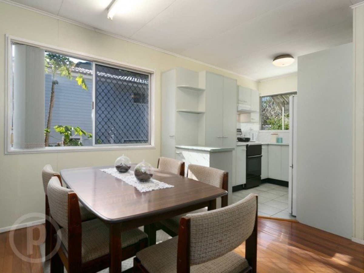 8 Muirlea Street, OXLEY QLD 4075, Qld - Thumbnail 4