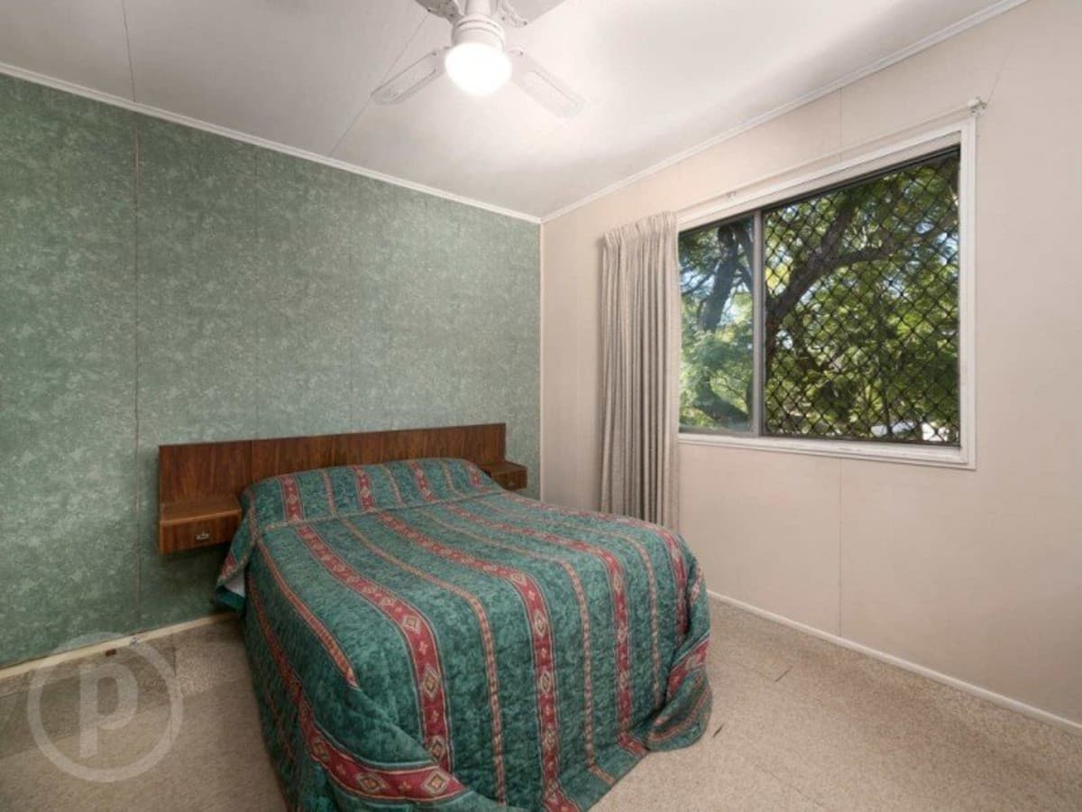8 Muirlea Street, OXLEY QLD 4075, Qld - Thumbnail 6