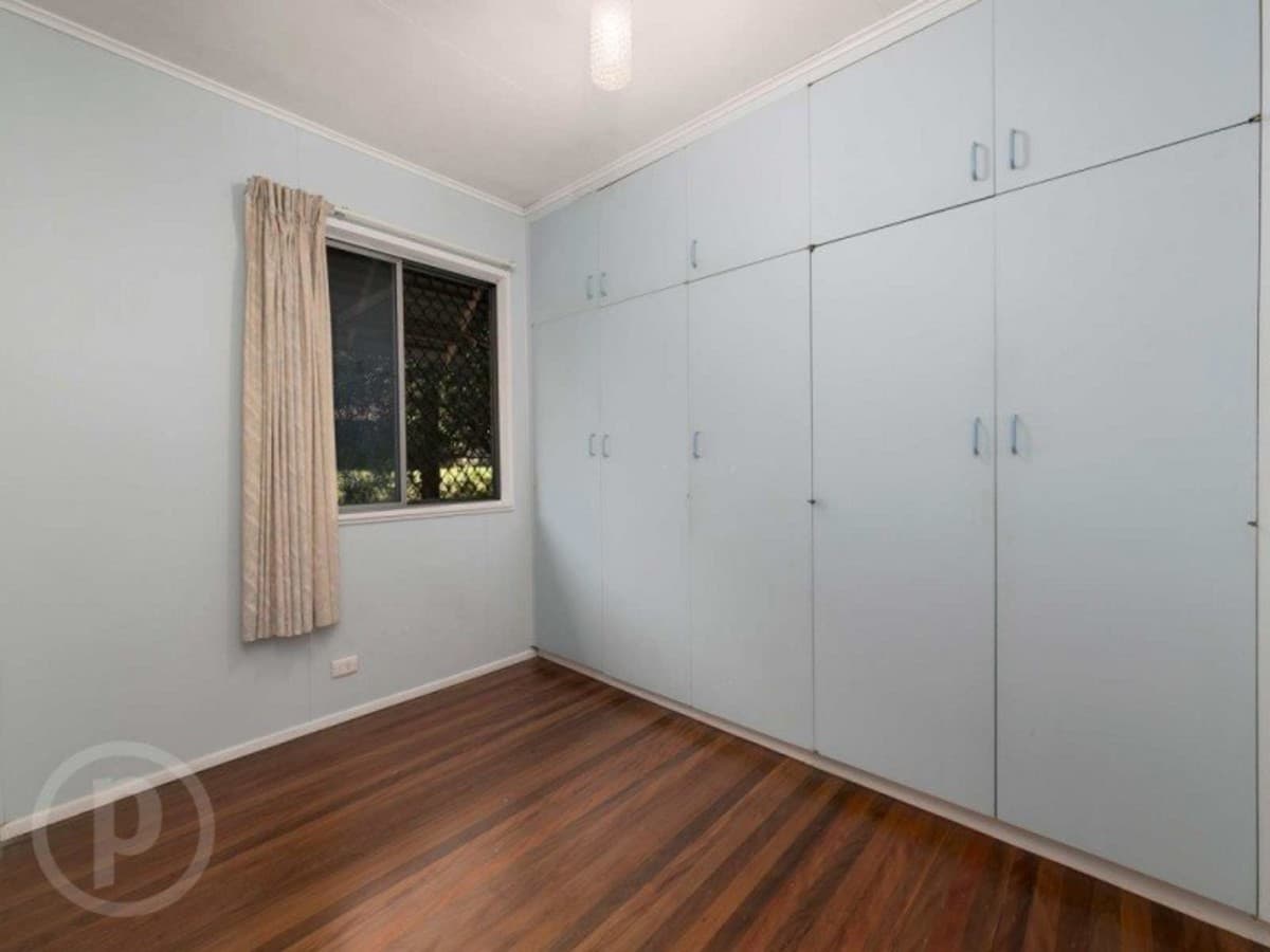 8 Muirlea Street, OXLEY QLD 4075, Qld - Thumbnail 8