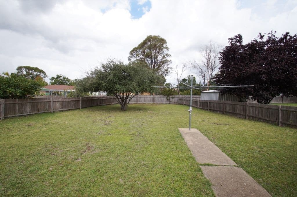 1 Hawthorne Close, Armidale NSW 2350, Armidale - Thumbnail 3