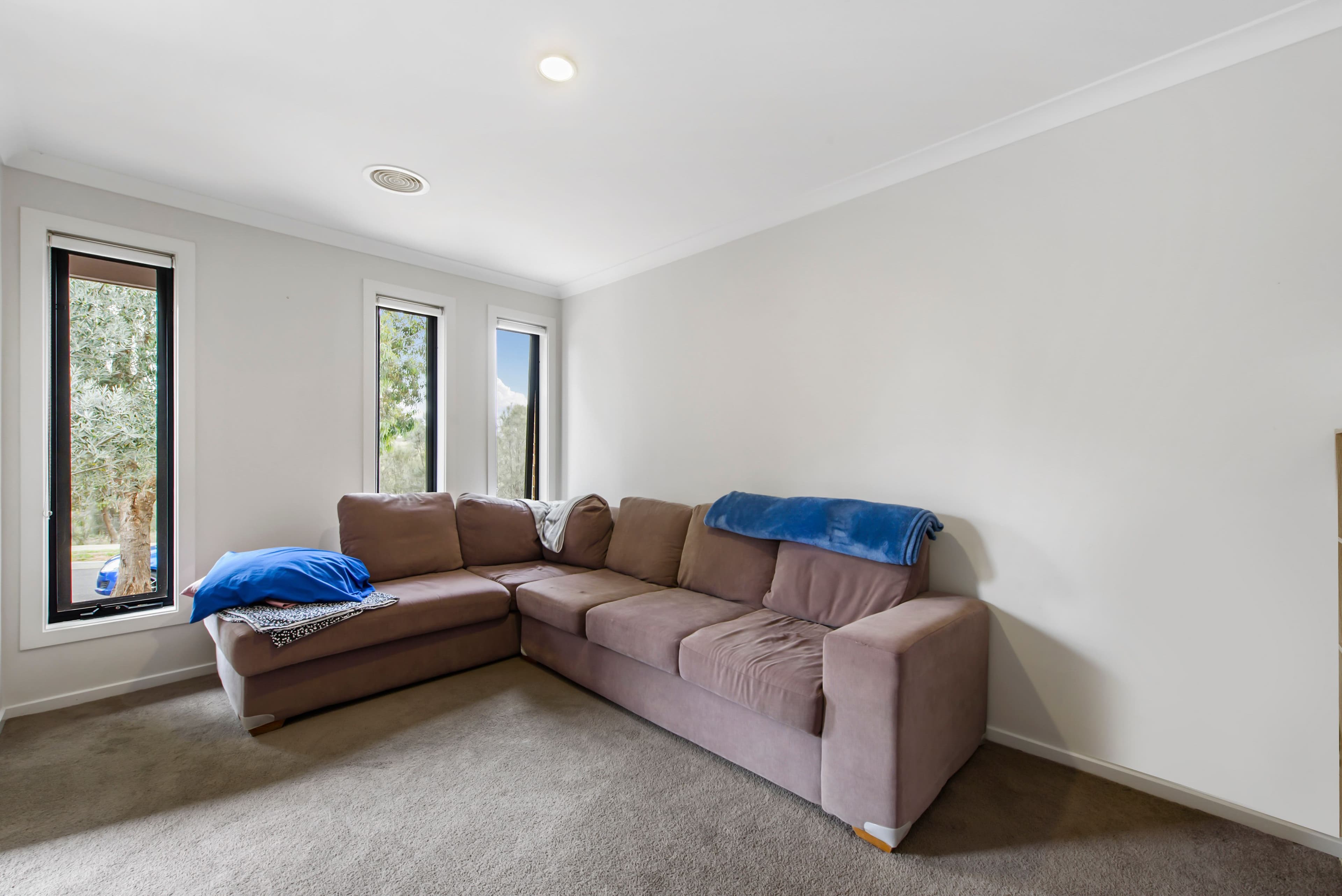 15 Riparian Way, Brookfield VIC 3338, Brookfield - Thumbnail 5