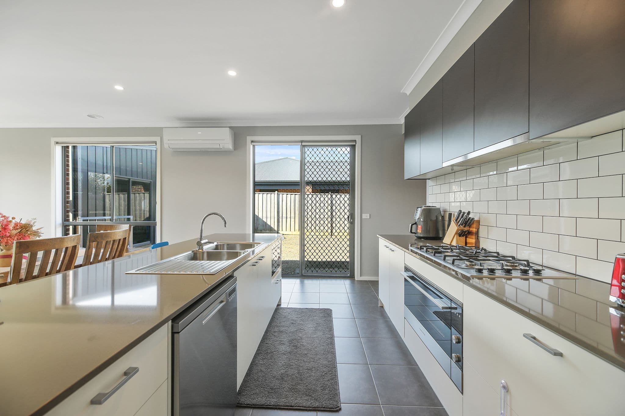 7 Cinnamon Street, Drouin VIC 3818, Drouin - Thumbnail 3