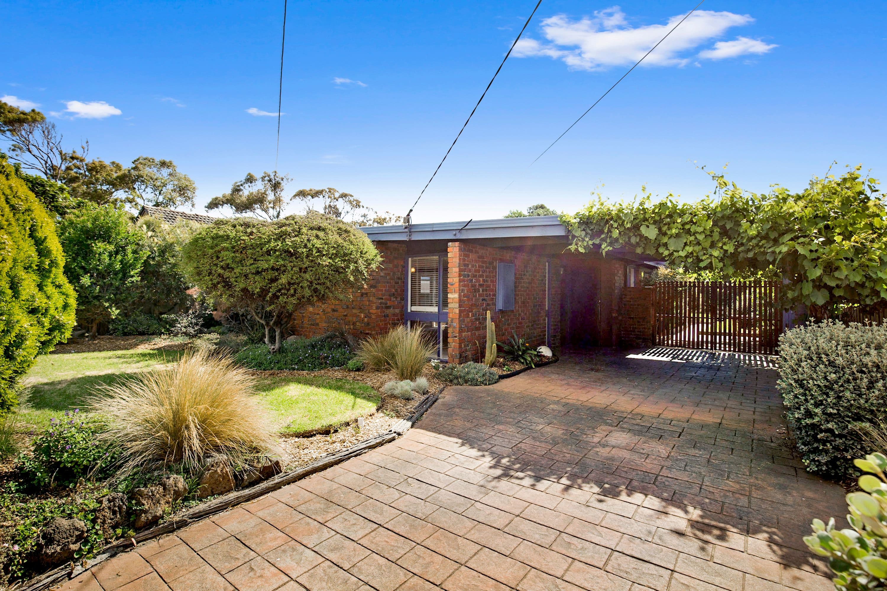 22 Elsie Avenue, Seaford VIC 3198, Seaford - Thumbnail 2