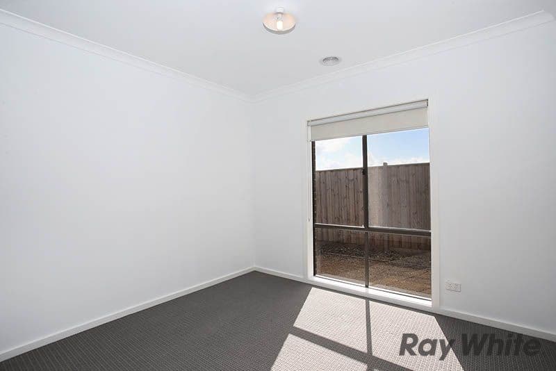 15 Daylily Drive, Keysborough VIC 3173, Keysborough - Thumbnail 8