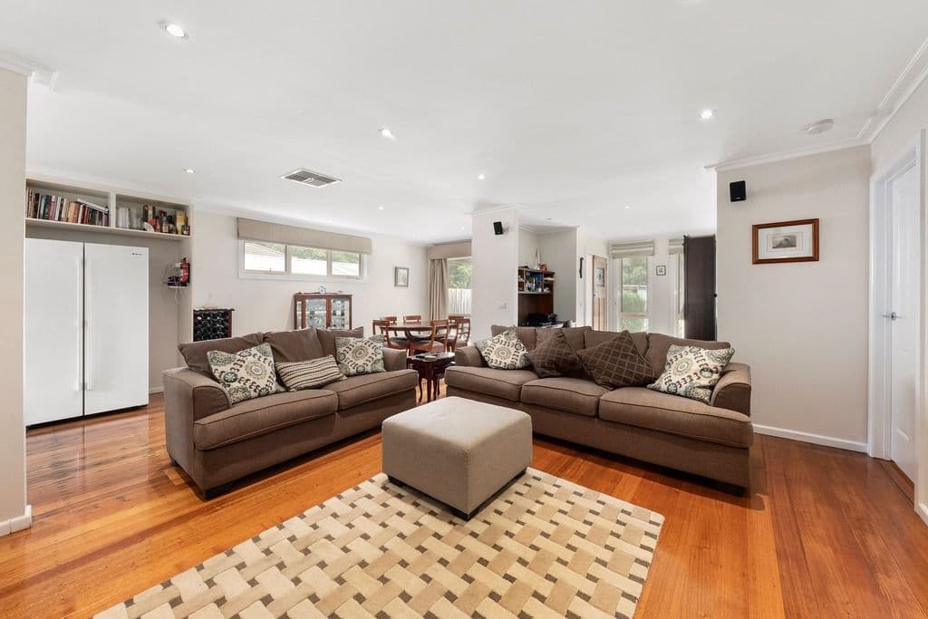 25 Bursaria Avenue, Ferntree Gully VIC 3156, Ferntree Gully - Thumbnail 2