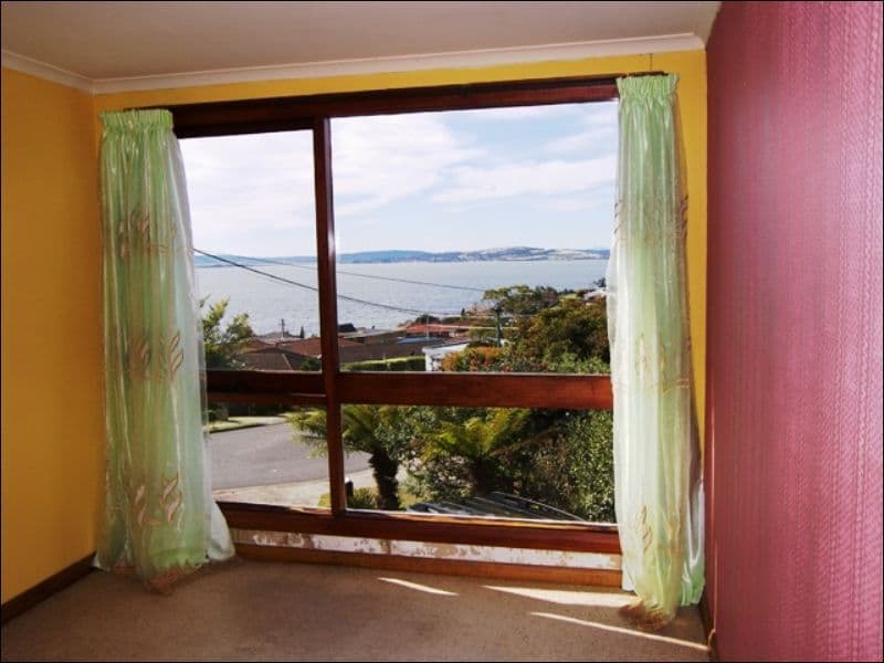 11 Kulgoa Place, BLACKMANS BAY TAS 7052, Blackmans Bay - Thumbnail 2