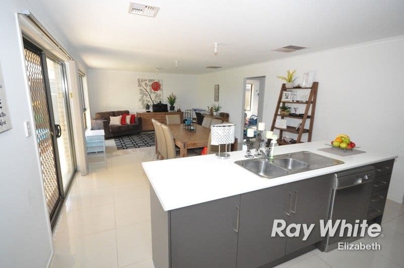 16 Oxford Drive, ANDREWS FARM SA 5114, Andrews Farm - Thumbnail 3
